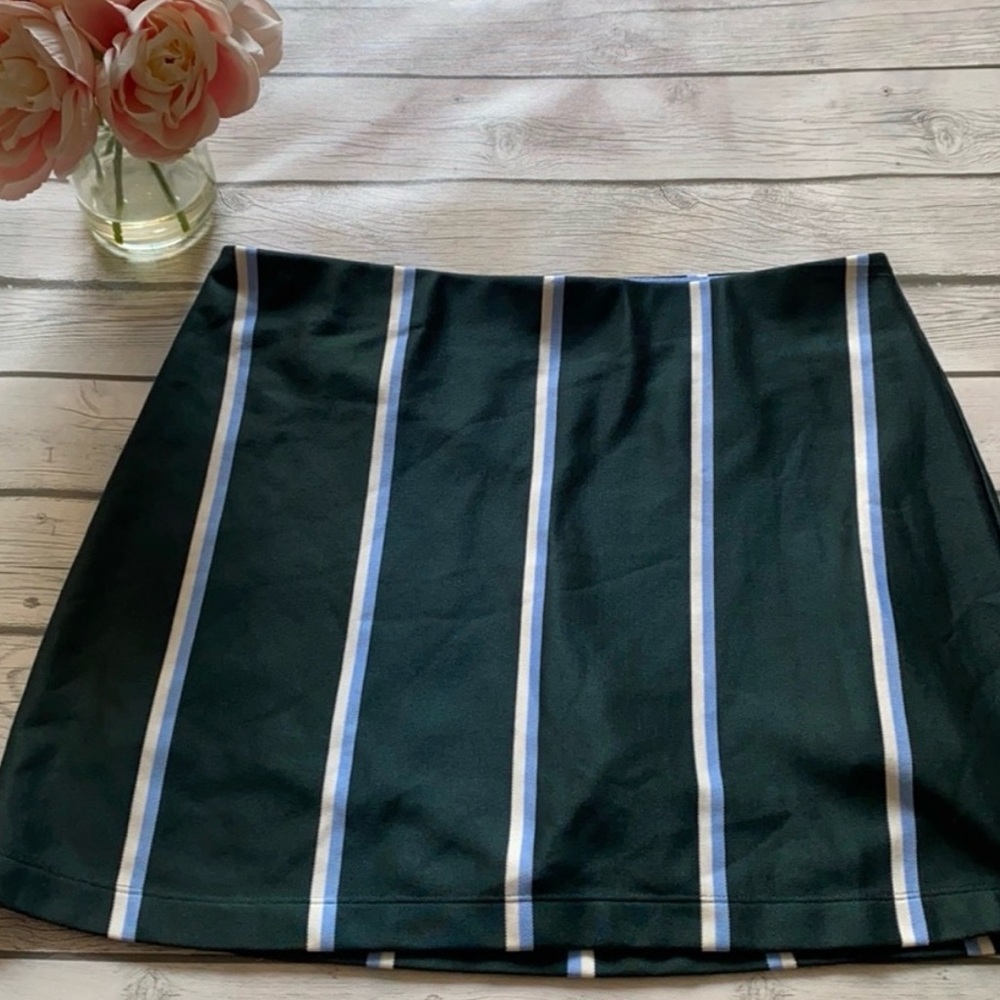 Tory Burch Sport Skort XL Green Stripe Tennis Golf Athletic Skirt